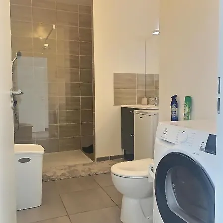 Confortable Climatise Pour 7 Personnes Apartment Serignan